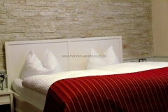 Hotelbau - Hotel Almrausch - Doppelzimmer - Steinwand
