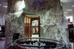 Kunstfelsen - Ladenbau - Sportgeschaeft